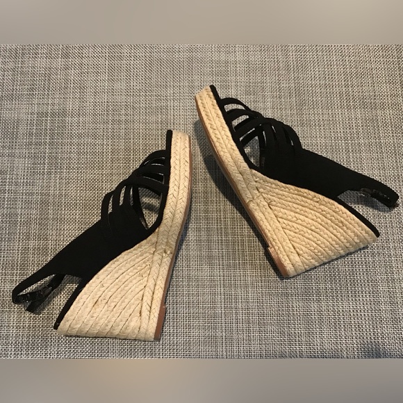 Black and Tan Espadrille Wedges Sandals - Size 9 - Picture 7 of 7